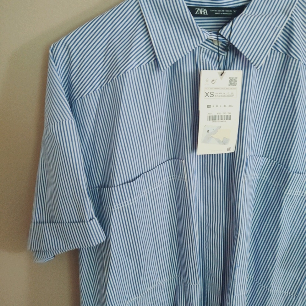 Short sleeve strip shirt